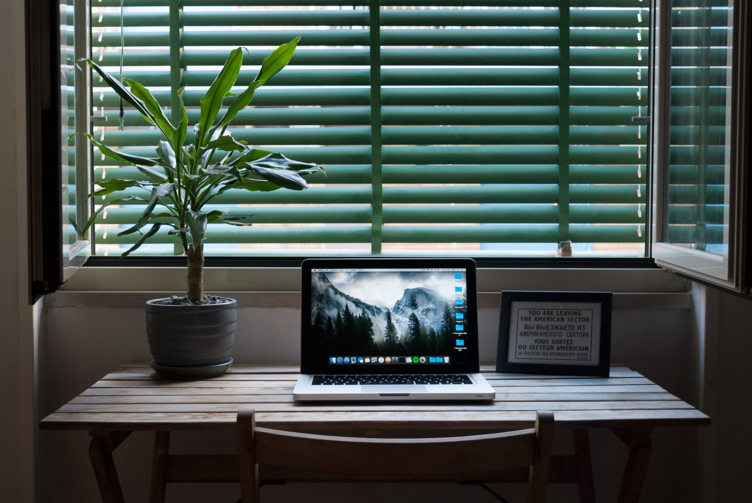 ¿Qué es el Home office y cómo sirve para mejorar tu productividad desde casa?